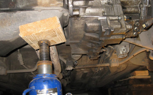 Как делается снятие коробки передач ВАЗ-2110 своими руками. Как снять ...