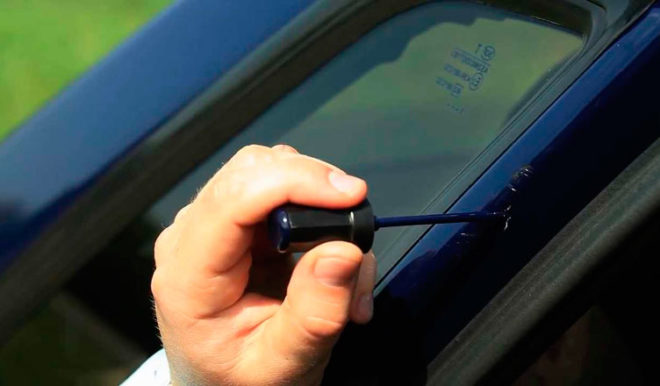 Как убрать царапины на кузове автомобиля своими руками с помощью полировки и прочих способов, как работать с мелкими и глубокими повреждениями