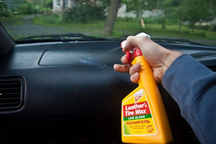 Как убрать царапины и повреждения на пластике в салоне автомобиля
