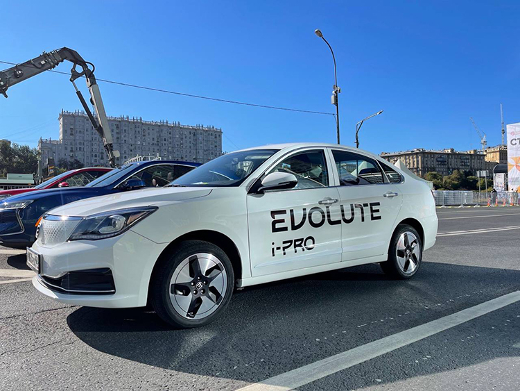 EVOLUTE I-PRO – первый электромобиль, изготовленный в России, уже в продаже