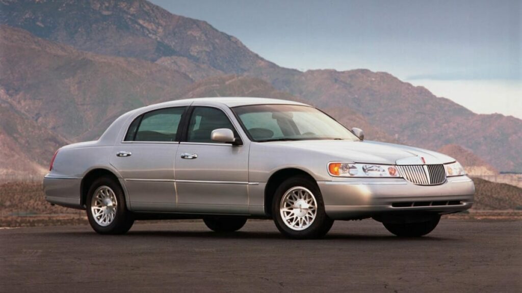 Lincoln Town Car: обзор